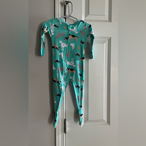 Carter’s one-piece pajamas - Picture 5 of 5